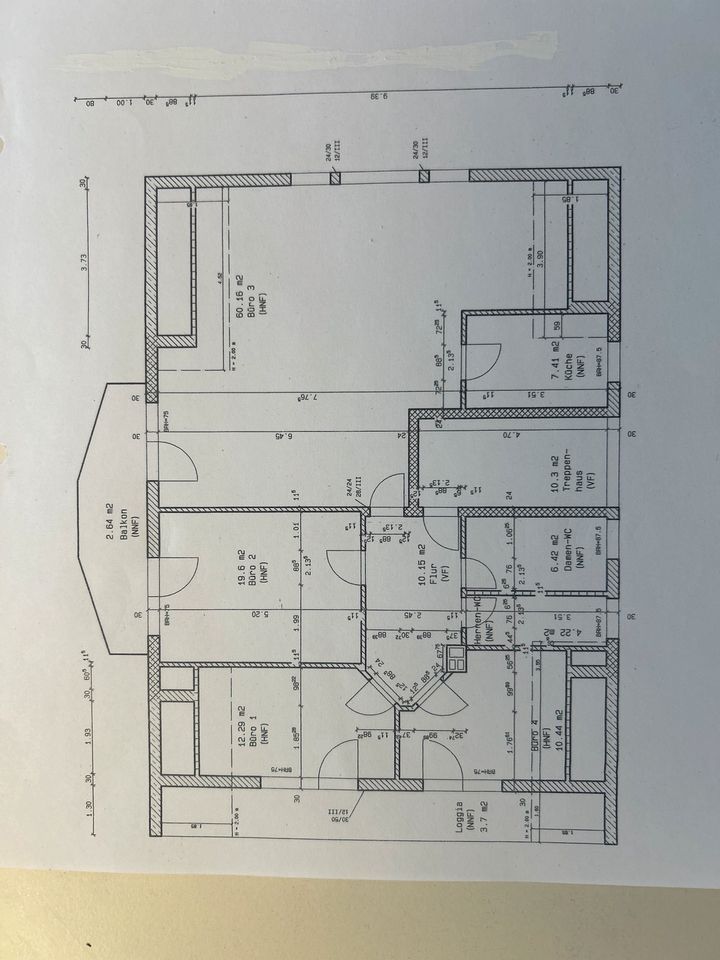 Dachgeschosswohnung mit 2 Balkonen ca. 136 Quadratmeter 4 Zimmer in Bad Soden am Taunus