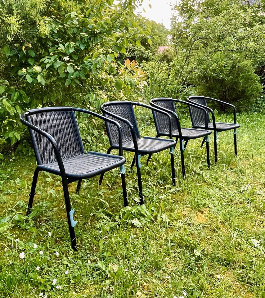 Gartenstühle, schwarz, stapelbar - 4 St. in München