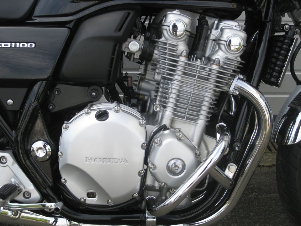 CB 1100 EX, 1. Hand, ABS, Scheckheft, Speiche in Hildesheim