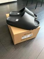 Yeezy Slides in der Größe EU42 Made by Adidas Saarbrücken-Mitte - Alt-Saarbrücken Vorschau