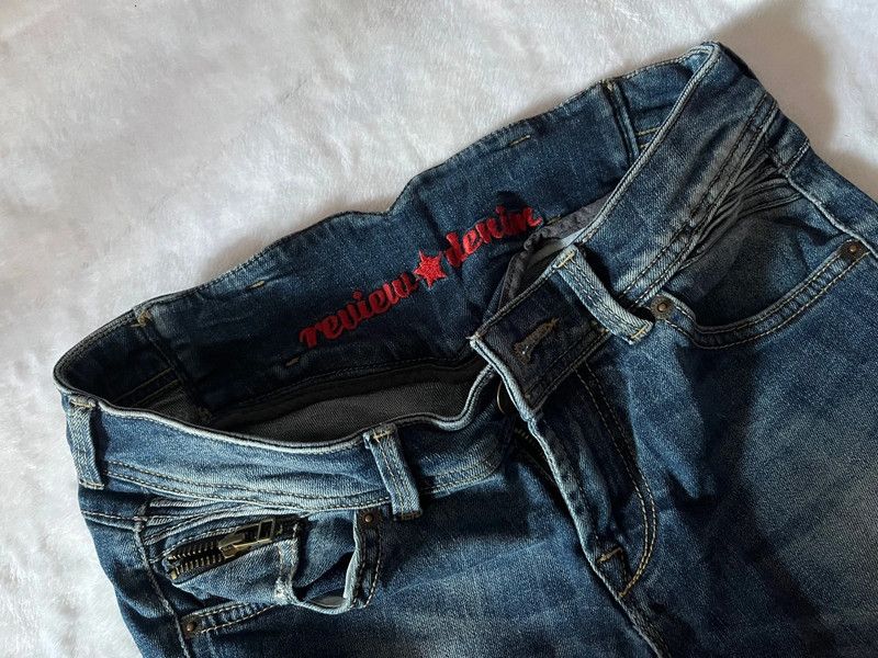 Zerrissene Jeans von Review in Bruchsal
