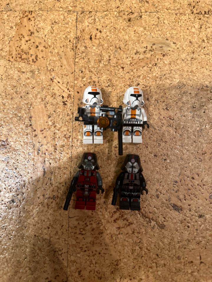 Lego Star Wars Republic Troopers vs. Sith Troopers in Karlshuld
