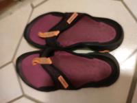 Salomon RX Break Flip Flops schwarz Beere 37 Niedersachsen - Nörten-Hardenberg Vorschau