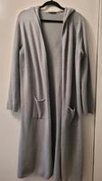Long Cardigan Strickjacke Strickmantel Janina Größe 44 hellgrau Hessen - Frankenberg (Eder) Vorschau