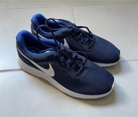 Nike Turnschuhe 42 NEU Bayern - Schonungen Vorschau