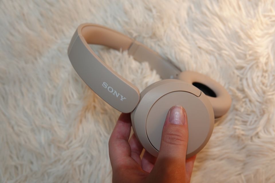 Sony WH-CH520 Kabellose Bluetooth-Kopfhörer beige in Steinach b. Straubing