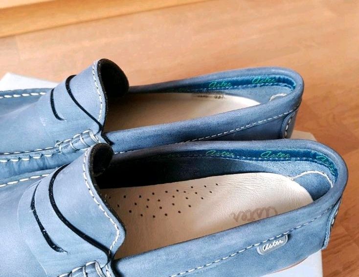 NEU Aster Slipper Mokassins Halbschuhe Echtleder blau Größe 36 in Köln