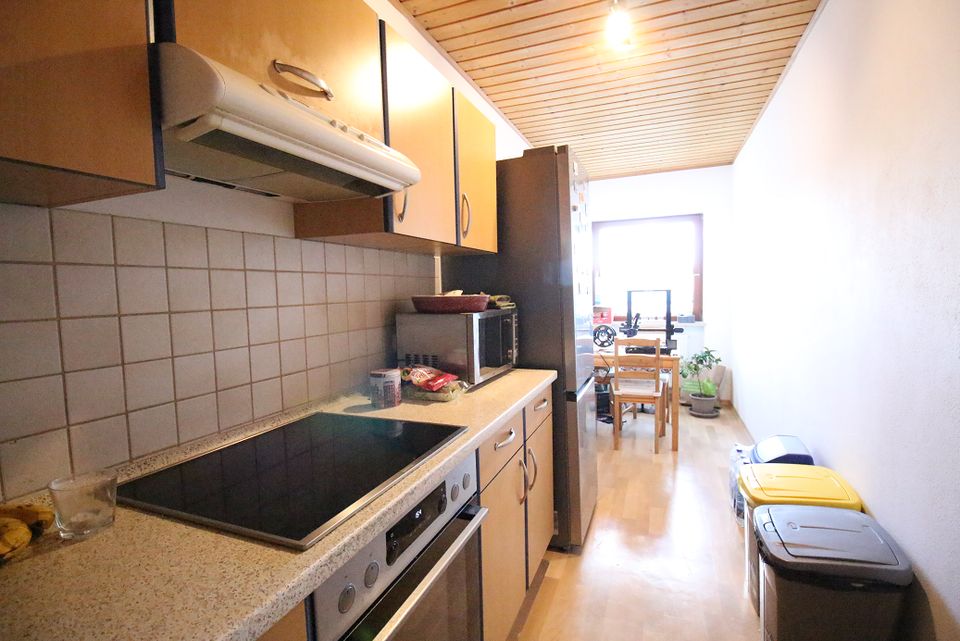 2-Zimmer-Dachgeschosswohnung mit Küche und Balkon in zentraler Lage in Ingolstadt
