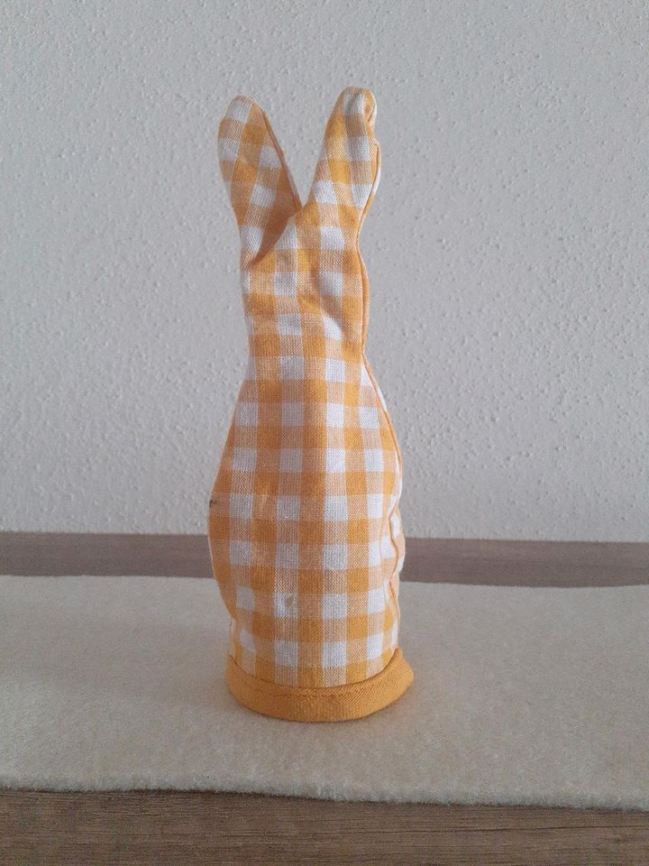 Ostern, Eierwärmer, Hasen, 7 Stück, gelb, weiß in Großheirath