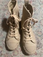 Zara Chucks Sneakers High Boots 38 beige neu Nordrhein-Westfalen - Radevormwald Vorschau