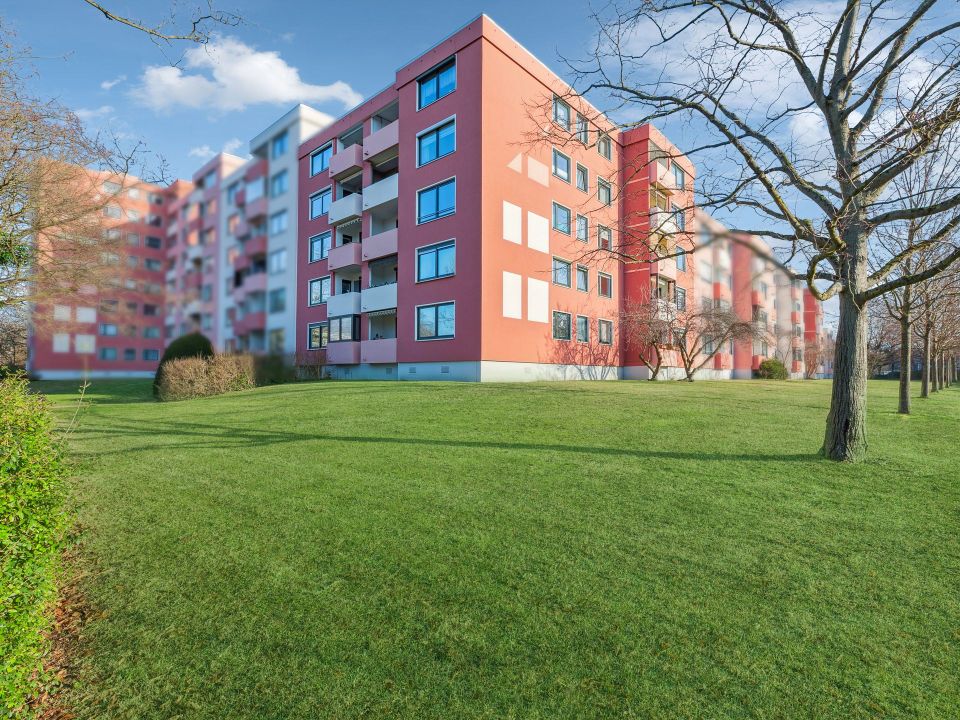 Gepflegte 3-Zimmer-Wohnung mit Balkon und Aufzug in ruhiger Lage von Isernhagen-Altwarmbüchen in Isernhagen