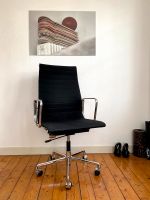 Büroauflösung! Vitra Drehstuhl Alu Chair Eames schwarz Hoppsack Nordrhein-Westfalen - Mönchengladbach Vorschau