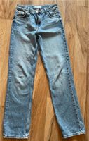 blaue Jeanshose von Bershka xs Nordrhein-Westfalen - Wülfrath Vorschau