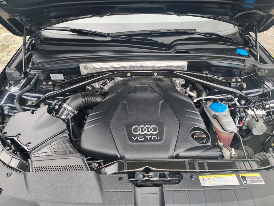 Audi Q5 3.0 TDI Quattro S- Tonic Automatik in Mönchengladbach