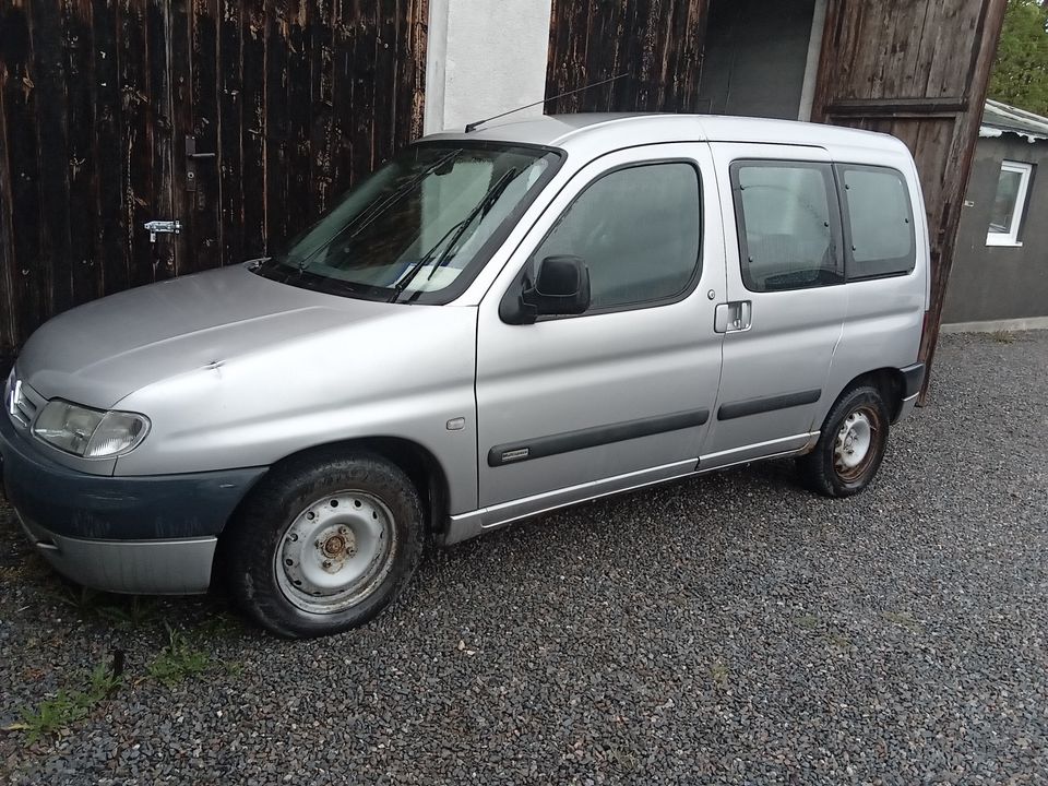 Citroen Berlingo 1,4 i 5 Sitze AHK Hu 10/2024 in Amberg