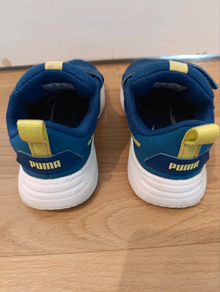 Puma Schuhe Größe 26 in Halle