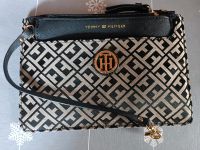 Tommy Hilfiger Geldbörse, Geldtasche, Gelbbeutel gebraucht Bayern - Vilseck Vorschau