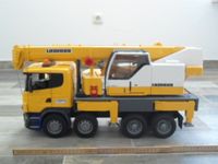 neuwertiger Bruder Liebherr Kran 1:16 Scania Schleswig-Holstein - Klixbüll Vorschau