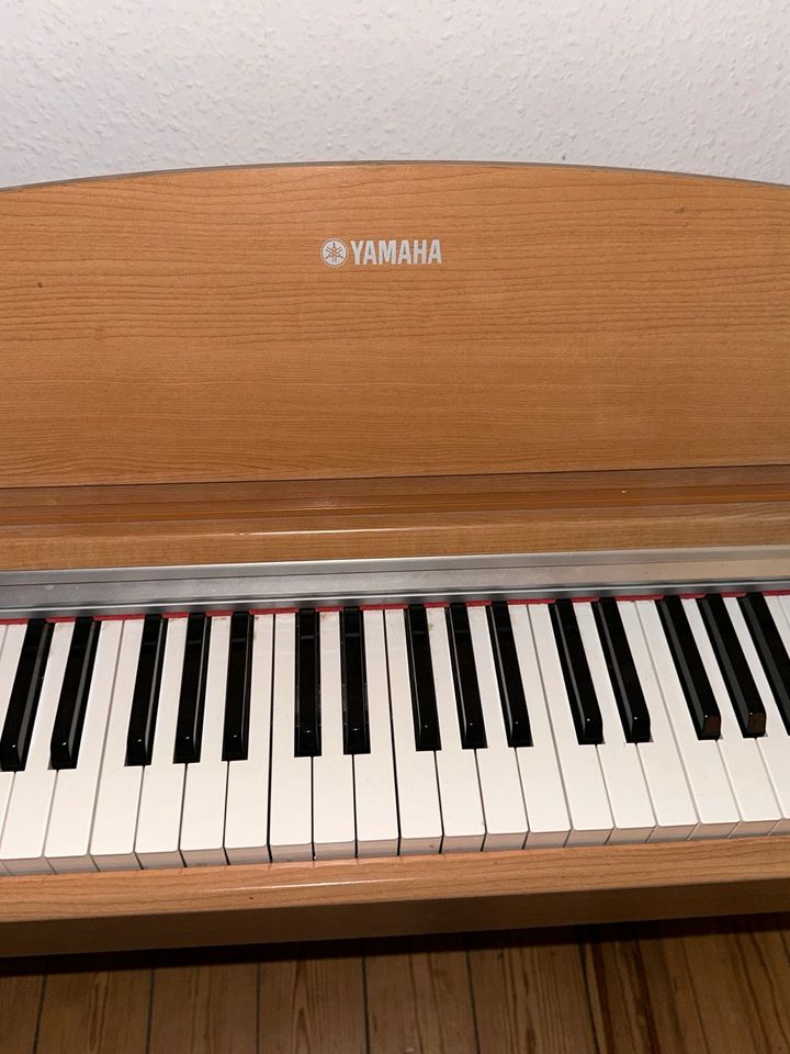 Klavier Yamaha in Berlin