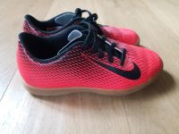 Hallenturnschuhe/ Fussball, Nike, 34, neuwertig Frankfurt am Main - Riederwald Vorschau