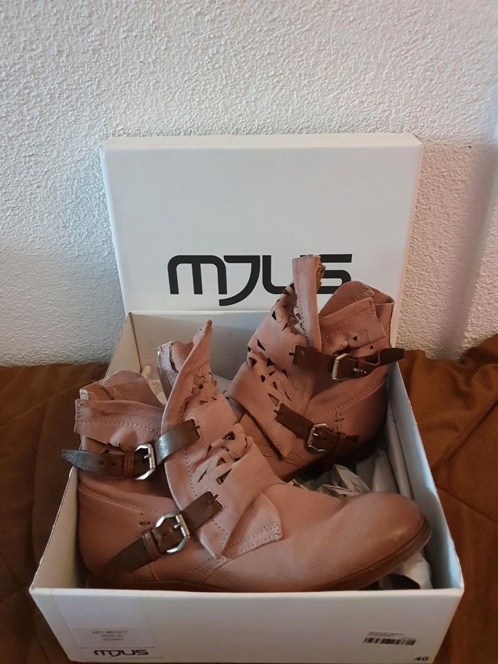 Mjus Boots Gr. 40 in Wurzbach