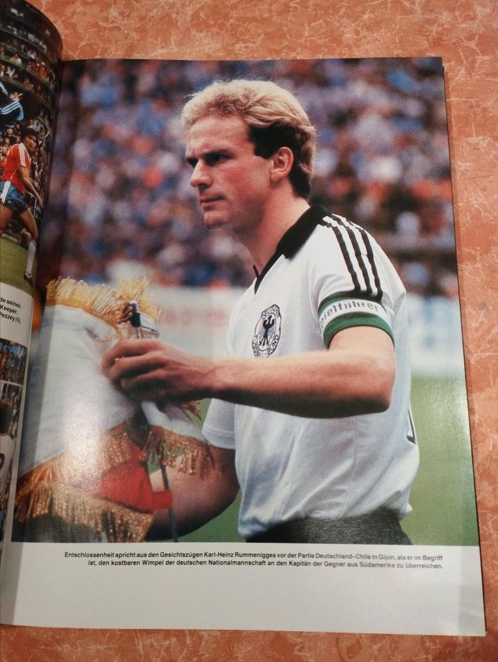 Karl-Heinz Rummenigge Fußball-WM 1982 Buch in Stammham b. Ingolstadt