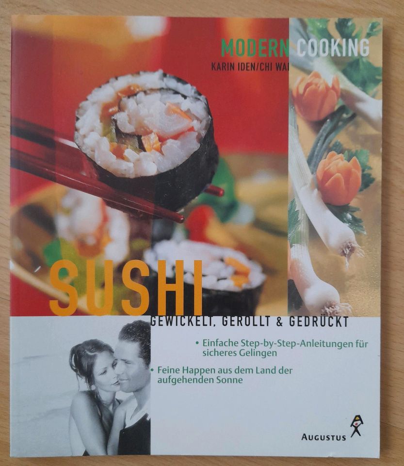 Sushi Gewickelt, gerollt und gedrückt neuwertig in Eggenstein-Leopoldshafen