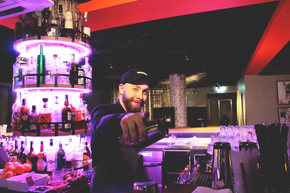 ★ Barkeeper / Thekenkraft (VZ/TZ/520€) für das PICNIC gesucht ★ in Augsburg