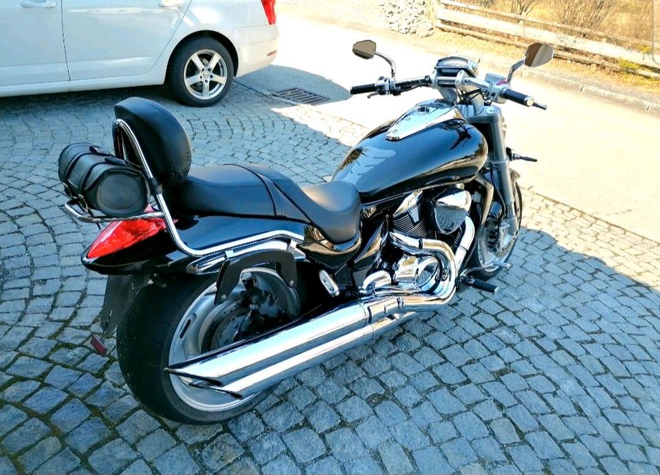 Suzuki Intruder 1800 in Aicha vorm Wald