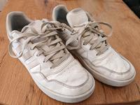 adidas Sneaker weiß 39 1/3 Jungen Schuhe Sachsen-Anhalt - Magdeburg Vorschau