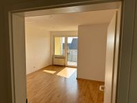 Sehr helle 2-Zimmer-Wohnung mit Südbalkon, neue Einbauküche Sachsen-Anhalt - Halle Vorschau