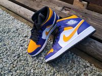 Nike Air Jorden 1 MID Gr. 42,5 US9 LAKERS Neu Berlin - Lichtenberg Vorschau