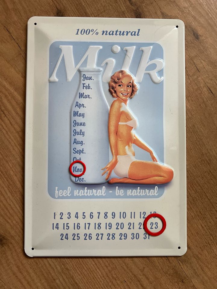Blechschild milk Küche Deko Kalender in Berlin