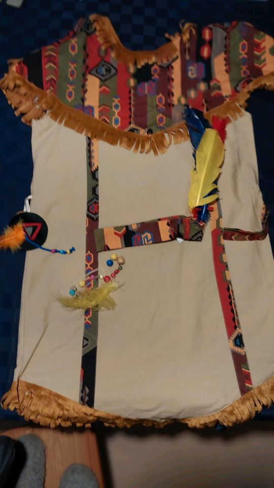 Karnevalsköstüm Indianerfrau in Leverkusen