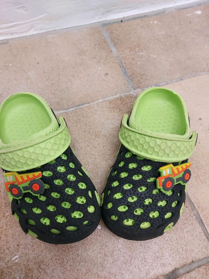 Gartenschuhe, Crocs, Größe 25, grün in Wolfsburg