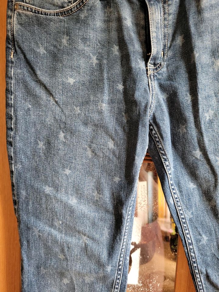 Jeans H&M Größe 30 Sterne in Werneck