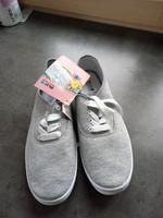 Sneaker Textil Gr 41 NEU mit Etikett Bayern - Nördlingen Vorschau