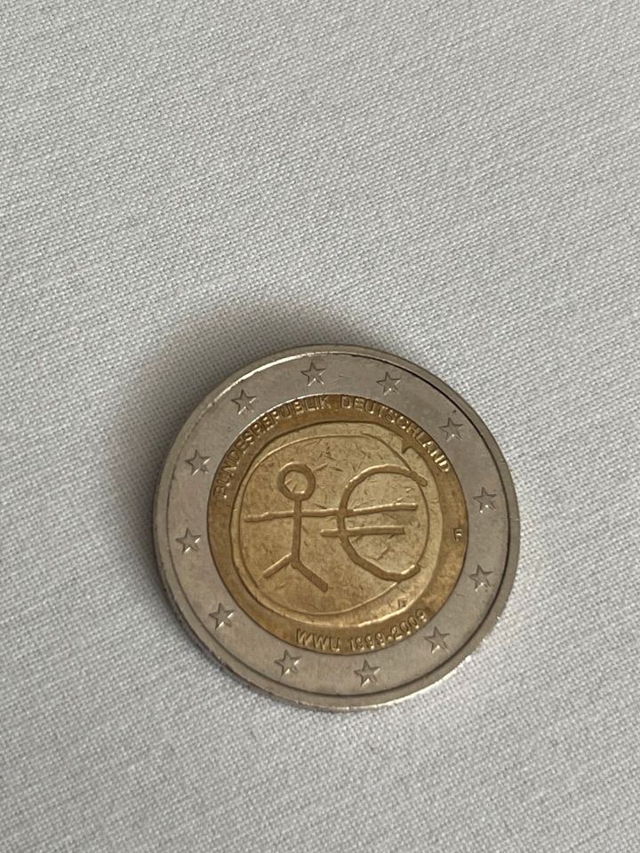 2€ Münze mit Strichmensch in Nürnberg (Mittelfr)