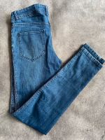 Jeans mit Ziernähten neu Gr. 38 Nordrhein-Westfalen - Oberhausen Vorschau