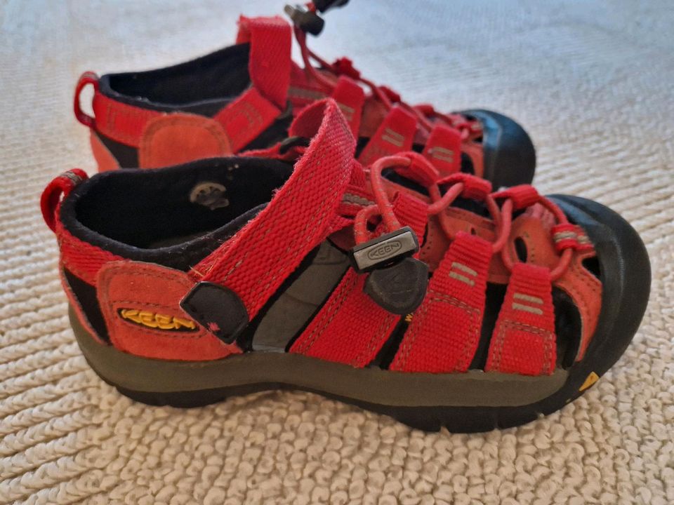 Keen Sandalen Gr. 31 in Berlin