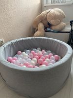 Kiddy moon bällebad grau rosa weiß Berlin - Rudow Vorschau