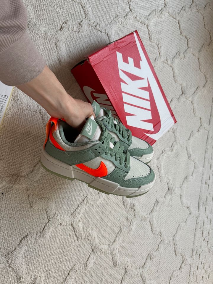 Nike Dunk Low Disrupt Sea Glass Hyper Crimson (Women's) in Frankfurt am Main