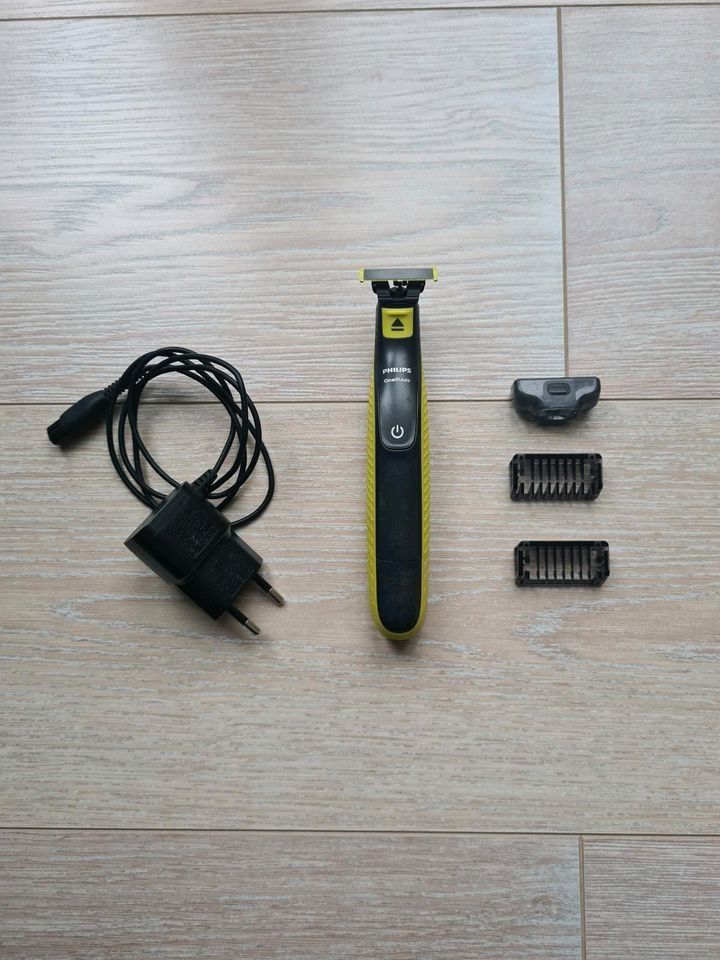 Philips OneBlade Elektrischer Rasierer Trimmer Bart in Neuburg a.d. Donau