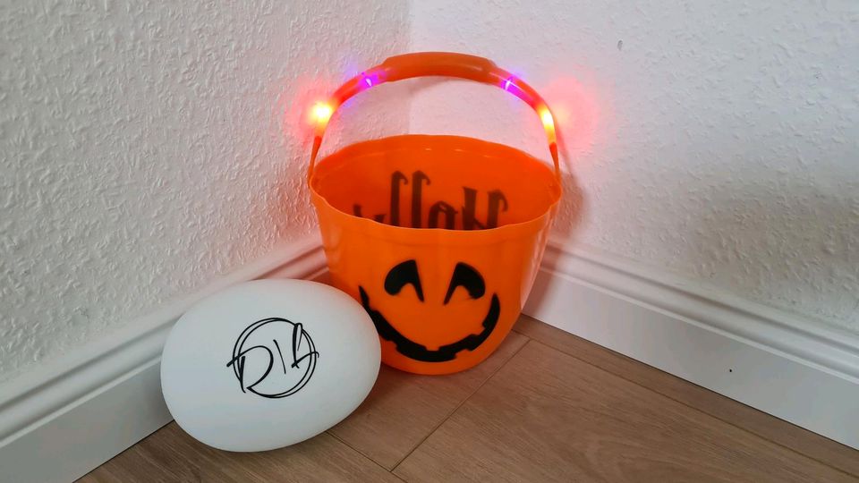 Halloween Eimer mit LED Beleuchtung in Lünen