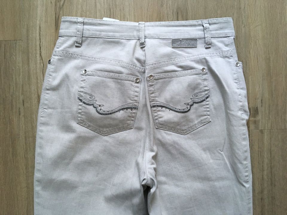 MAC Jeans in Grau, Mod. Melania, Gr. 42/34 in Witten
