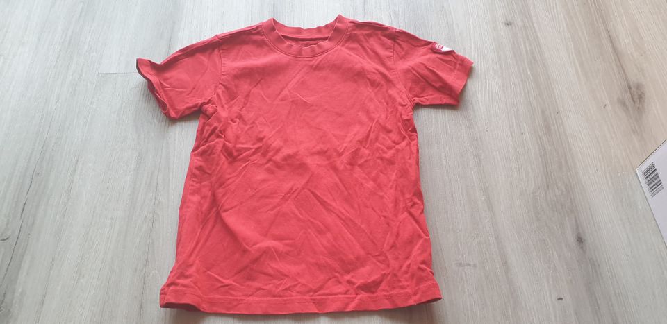 T-Shirt rot Gr. 116 Liegelind in Germering
