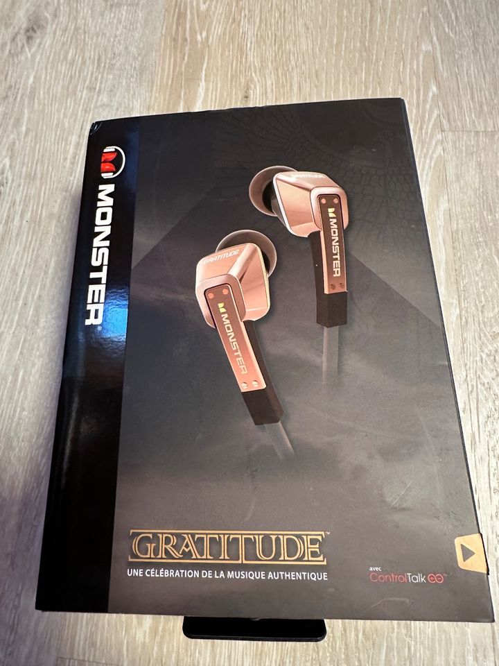 Monster Gratitude Kopfhörer (Ltd. Edition Earth, Wind & Fire) in Berlin