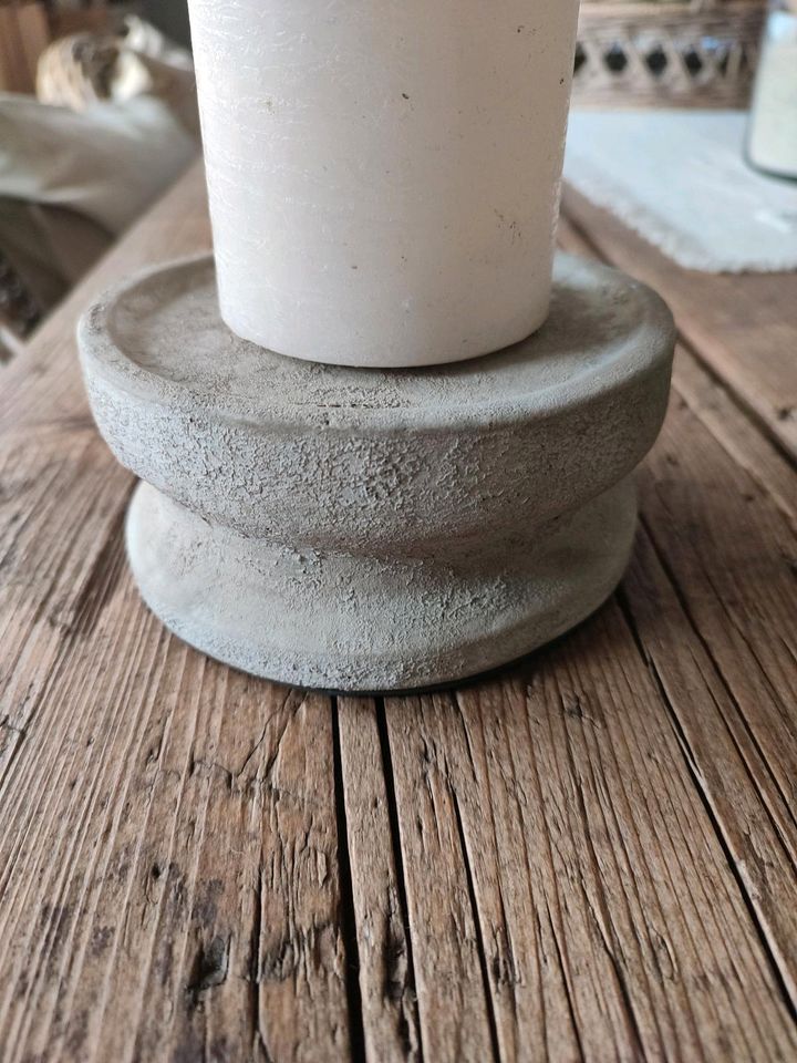 Hochwertiger Kerzenhalter Keramik/Holzoptik in Schülldorf