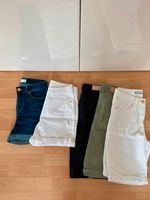 5 Shorts Damen Amisu Gr. 34 Jeans weiß kaki schwarz Niedersachsen - Stade Vorschau