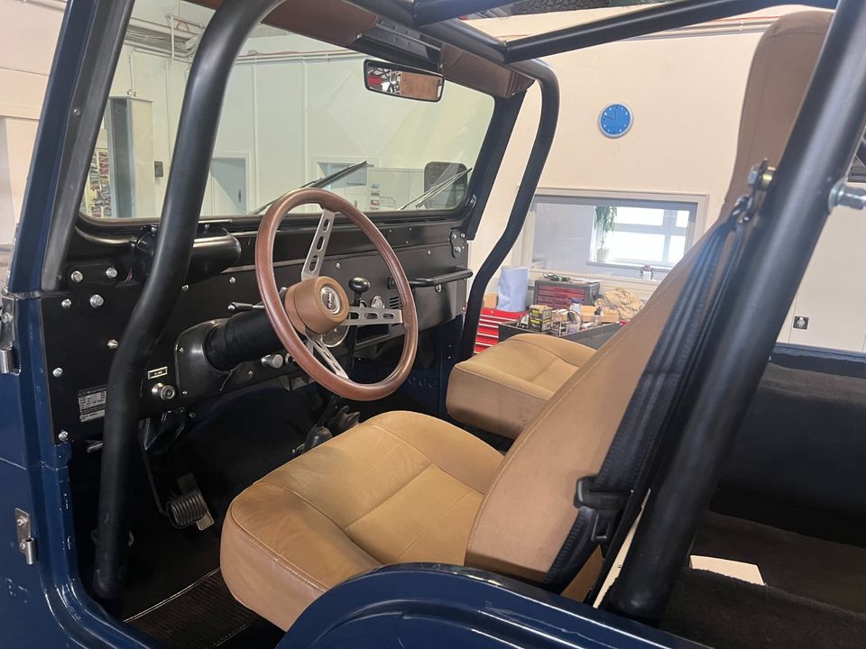 Jeep CJ5 V8 in Schortens